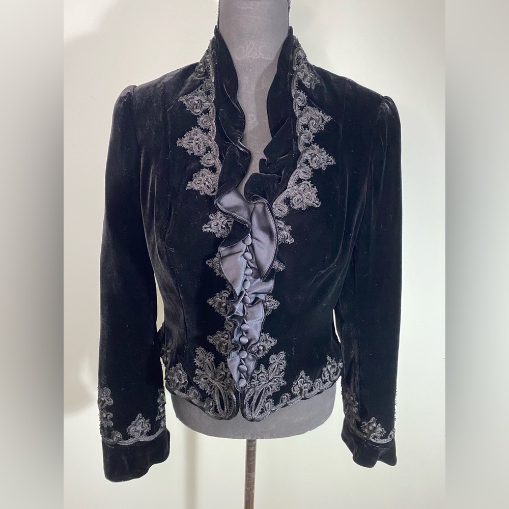 CAMEN MARC VALVO Victorian Gothic Style Black Velvet & Satin Embroidered Jacket
